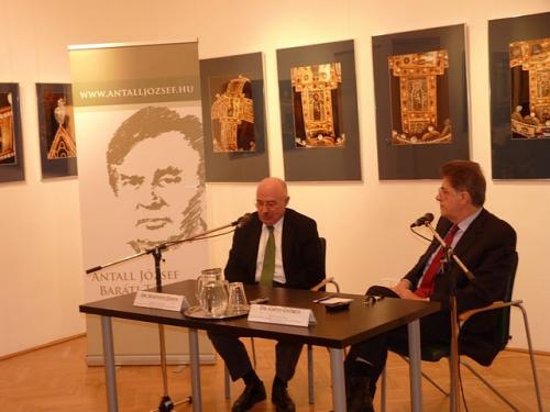 Martonyi J&aacute;nos &eacute;s Cs&oacute;ti Gy&ouml;rgy